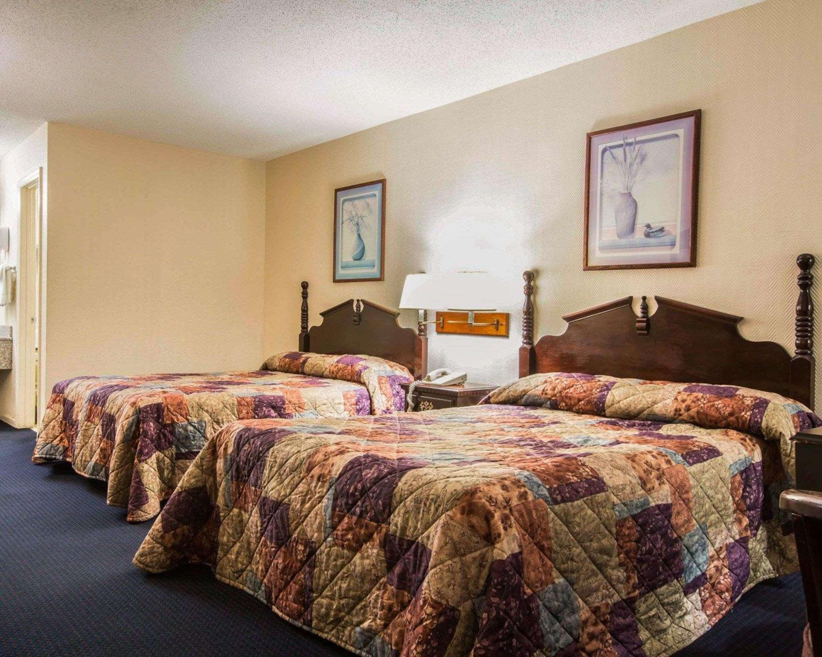 Rodeway Inn Феникс-сити Экстерьер фото